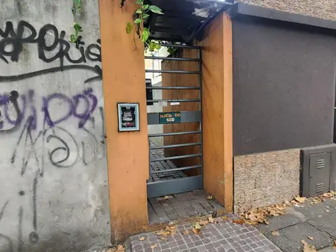 Monoambiente en alquiler Moron Centro