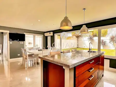 Casa en  venta