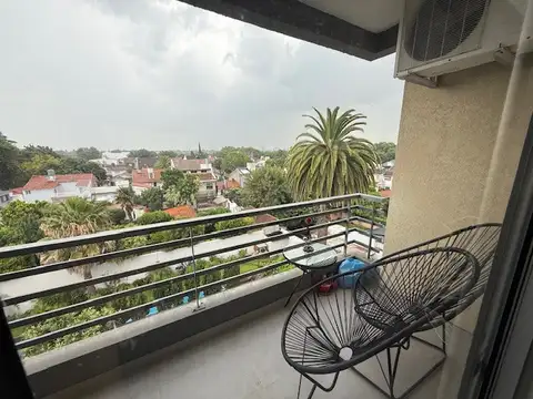 Departamento 2 ambientes en alquiler en Olivos– Semipiso con cochera, SUM y terraza