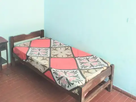 HOTEL FAMILIAR/ PENSIÓN MORÓN OPORTUNIDAD