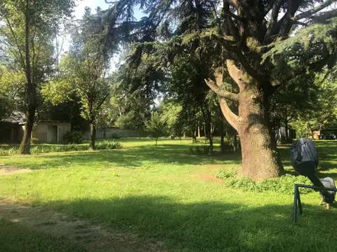 VENTA CASA QUINTA TERRENO DE 7235 Mts Excelente 