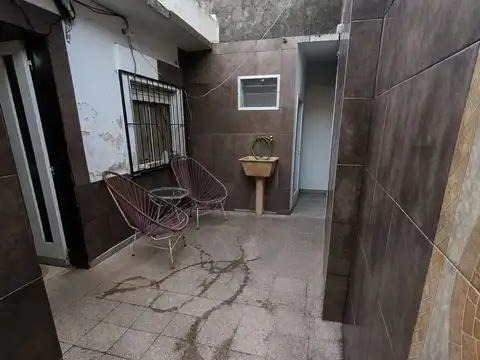 DEPARTAMENTO DE PASILLO EN VENTA B° HOSPITALES