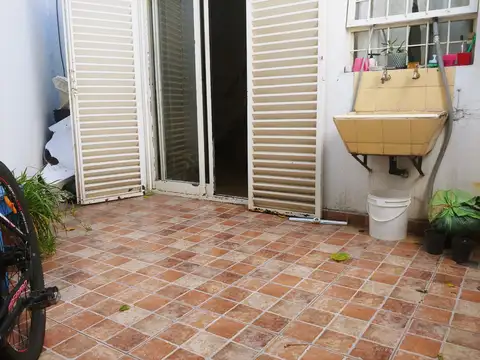 Departamento tipo casa en alquiler en Ramos Mejia