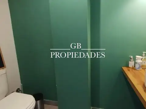 Casa 5 ambientes con 4 baños