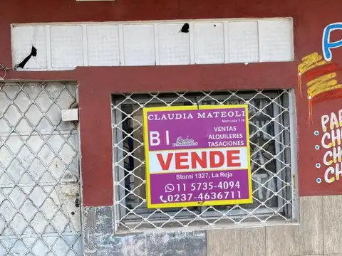 OPORTUNIDA CASA CON TRES LOTES CENTRO LA REJA