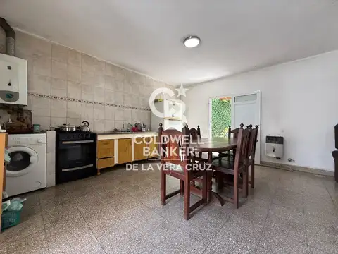 Depto Tipo Casa 4 ambientes con 2 baños