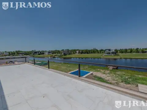 Casa - El Naudir a laguna con salida al rio PG