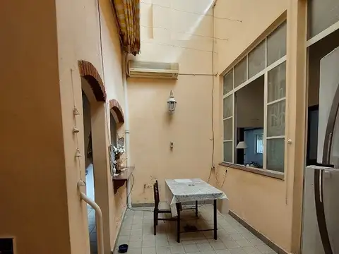 Casa de 4 ambientes en Venta en Caballito
