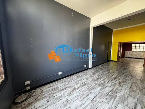 Oficina 2 ambientes con 1 baño