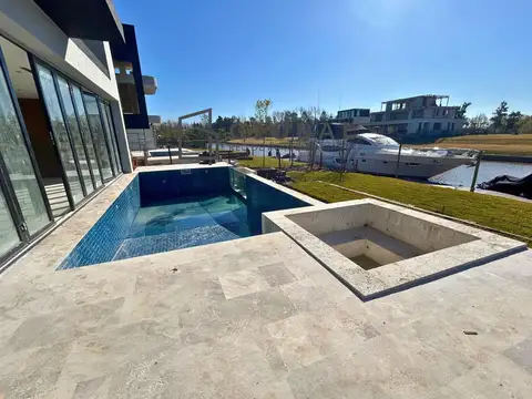 Casa en Alquiler de 5 dormitorios