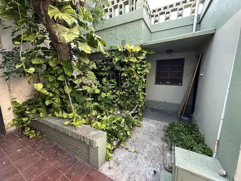 Venta de Casa Interna a reciclar en Alberdi