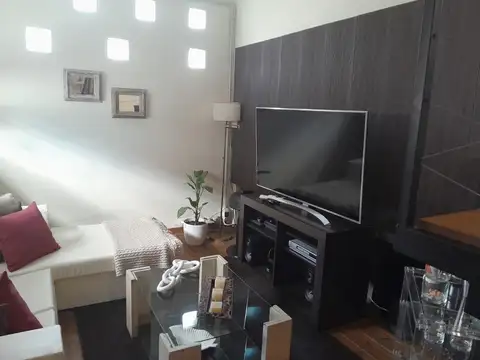 Depto Tipo Casa 5 ambientes con 1 baño