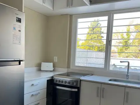 Depto Tipo Casa en Alquiler de 4 ambientes