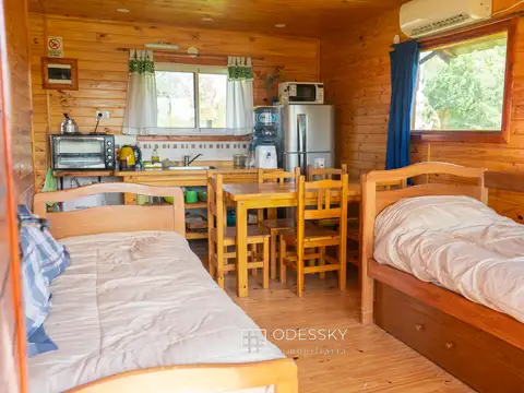 Uribelarrea - Dos Cabañas  Impecables a la Venta