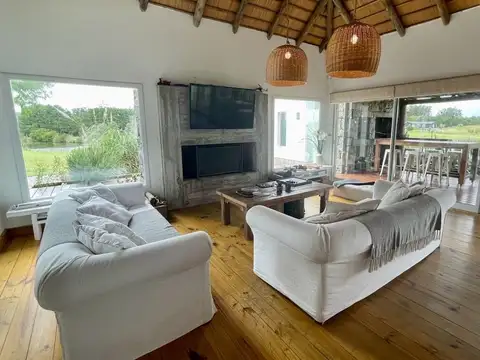 Pueblo Mio Ruta 104 100