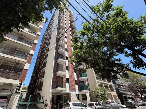 DEPTO. 2 AMB. CÓMODOS + BALCÓN + BAULERA