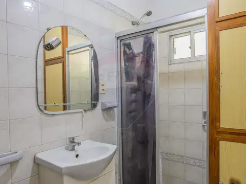 Casa en Venta con 4 cocheras