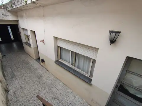 VENTA- CASA LOTE PROPIO- 4 AMBIE- PARQUE PATRICIOS