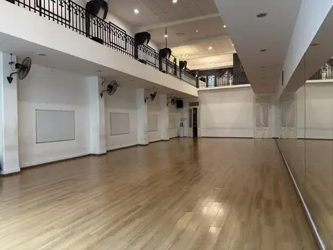 Local en Venta en San Nicolás, USD 550.000