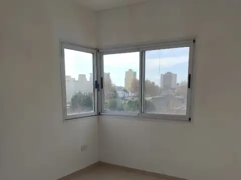 Domingo Faustino Sarmiento 2100, Piso 1