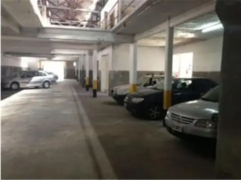 Galpon en Alquiler en Abasto, $ 7.800.000