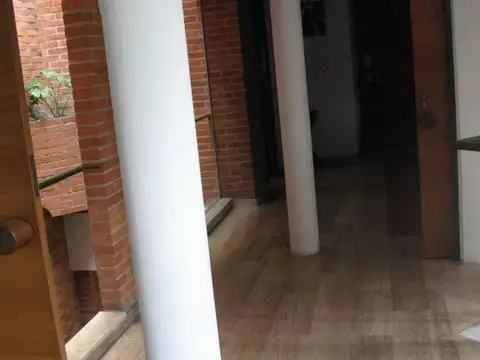 Avenida 25 de Mayo e/ Alric y Juan Wenceslao Gez