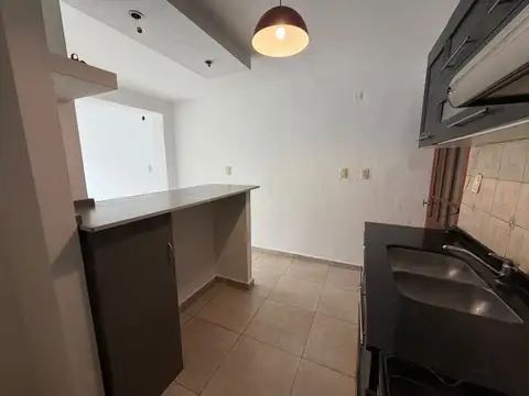 VENTA DUPLEX 2 DORMITORIOS, COCHERA PARQUE CAPITAL