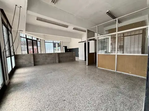 Local en Alquiler 25 años