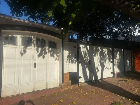 VENTA Casa 2 Dormitorios en Barrio Bancario