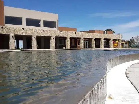 Terreno en Venta en La Alameda, USD 32.000