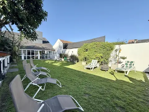 NUEVO PRECIO - Casa en venta de 6 ambientes en OLIVOS con 5 cocheras cubiertas