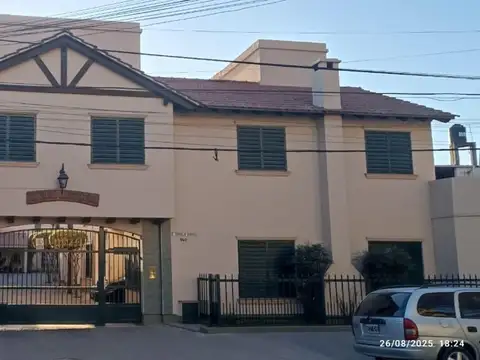 Exc duplex Vta 3 dorm gge/jard/escr/gal Cornejo Saravia 140