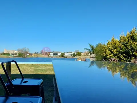 Casa Chalet  en Alquiler en San Sebastian, Escobar, G.B.A. Zona Norte