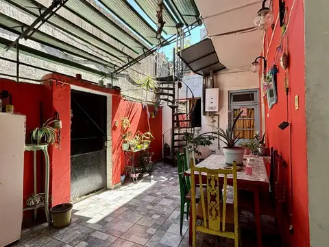 Depto Tipo Casa en Venta 41 años
