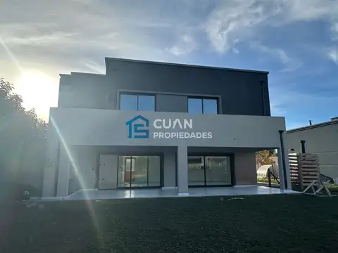 Casa en Venta de 4 dormitorios