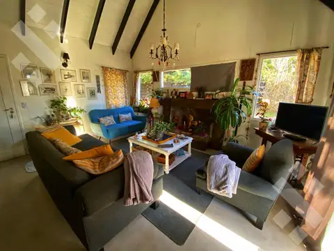 Casa 6 ambientes con 3 baños