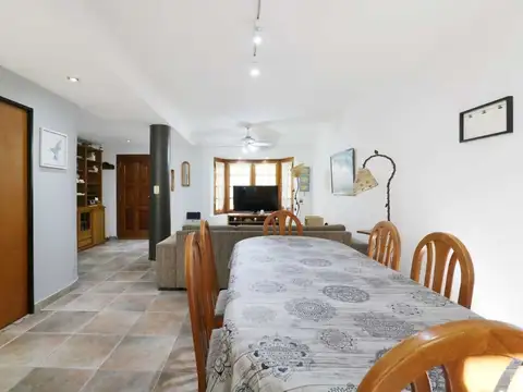 Depto Tipo Casa en Venta con 1 cocheras