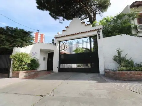 Depto Tipo Casa en Venta de 4 dormitorios