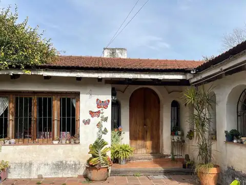 CASA 3 DORMITORIOS VILLA BELGRANO EXCELENTE UBICACION