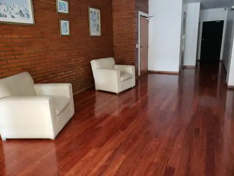 Departamento en Venta en Parque Chacabuco, USD 145.000