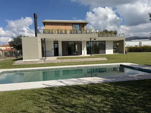 Casa en Venta de 4 dormitorios