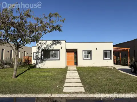 Casa en Venta en Pilar del Este - Santa Emilia, USD 168.000