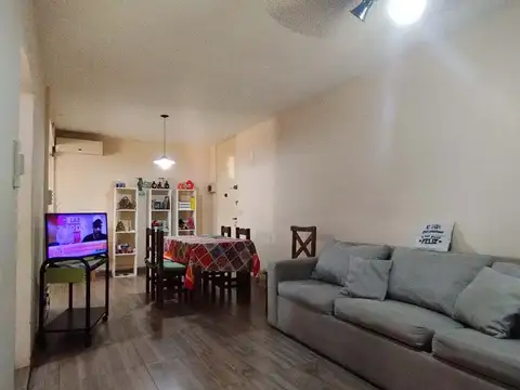 DEPARTAMENTO 3 AMBIENTES EN VENTA CLAYPOLE  PATIO