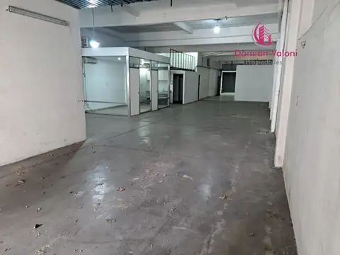 Local en Venta en Villa del Parque, USD 380.000