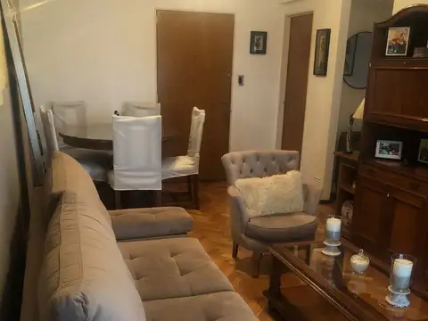 Biarritz 2100, Piso 6