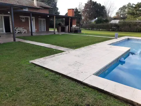 Venta Casa 3 amb Exaltacion de la Cruz 2000m2
