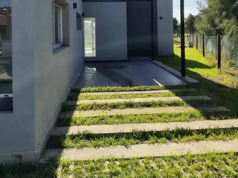 Casa en Venta al Oeste