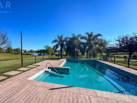 Venta - Casa - Club de Campo San Francisco, Manzanares - APTO CRÉDITO