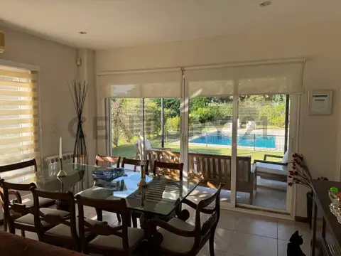 Venta de Casa, Pilar Golfers Country Club-Hermosa Casa de dos plantas sobre lote de 800 metros<...