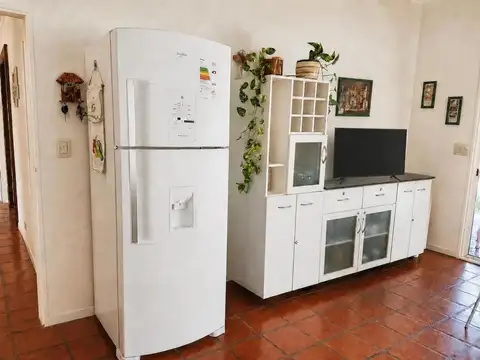 Casa en Alquiler con 4 cocheras